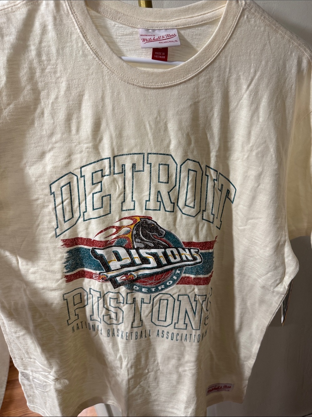 Mitchell & Ness Cream Detroit Pistons Graphic Short Sleeve Tee